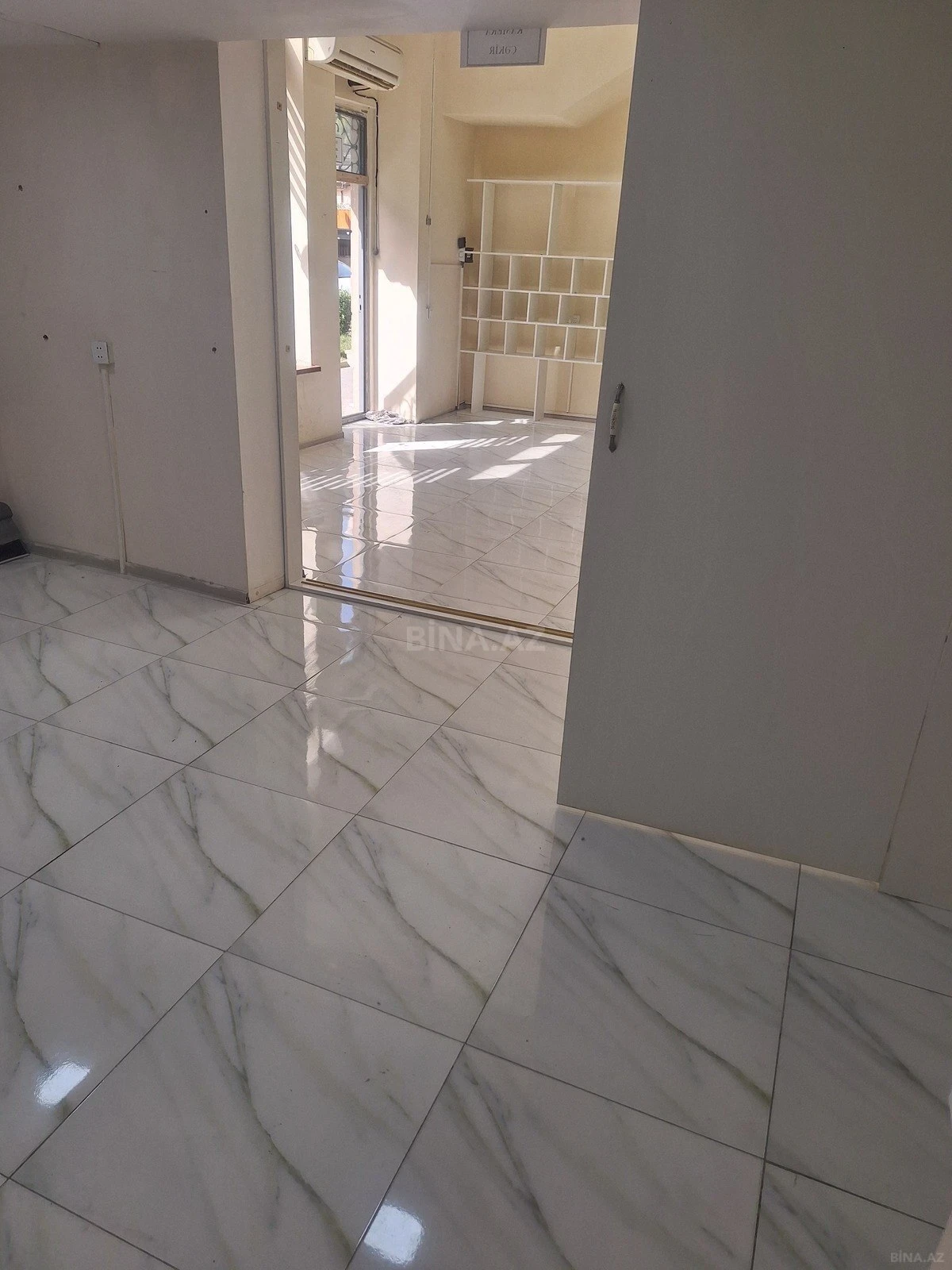 Kirayə verilir obyekt 80 m²