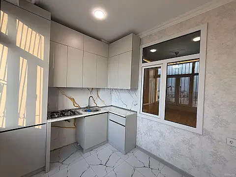 Satılır 2 otaqlı mənzil 65 m²