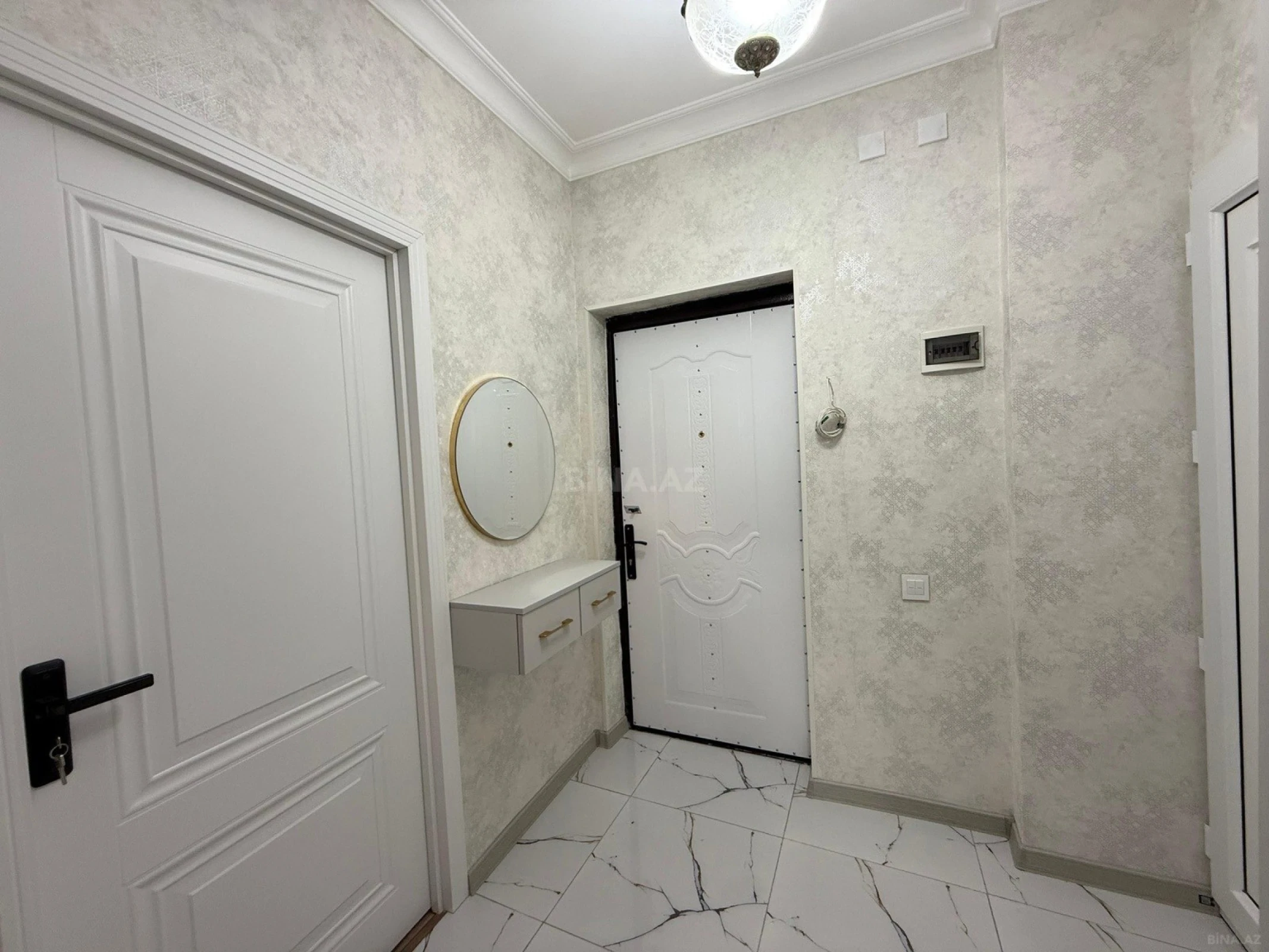 Satılır 2 otaqlı mənzil 65 m²