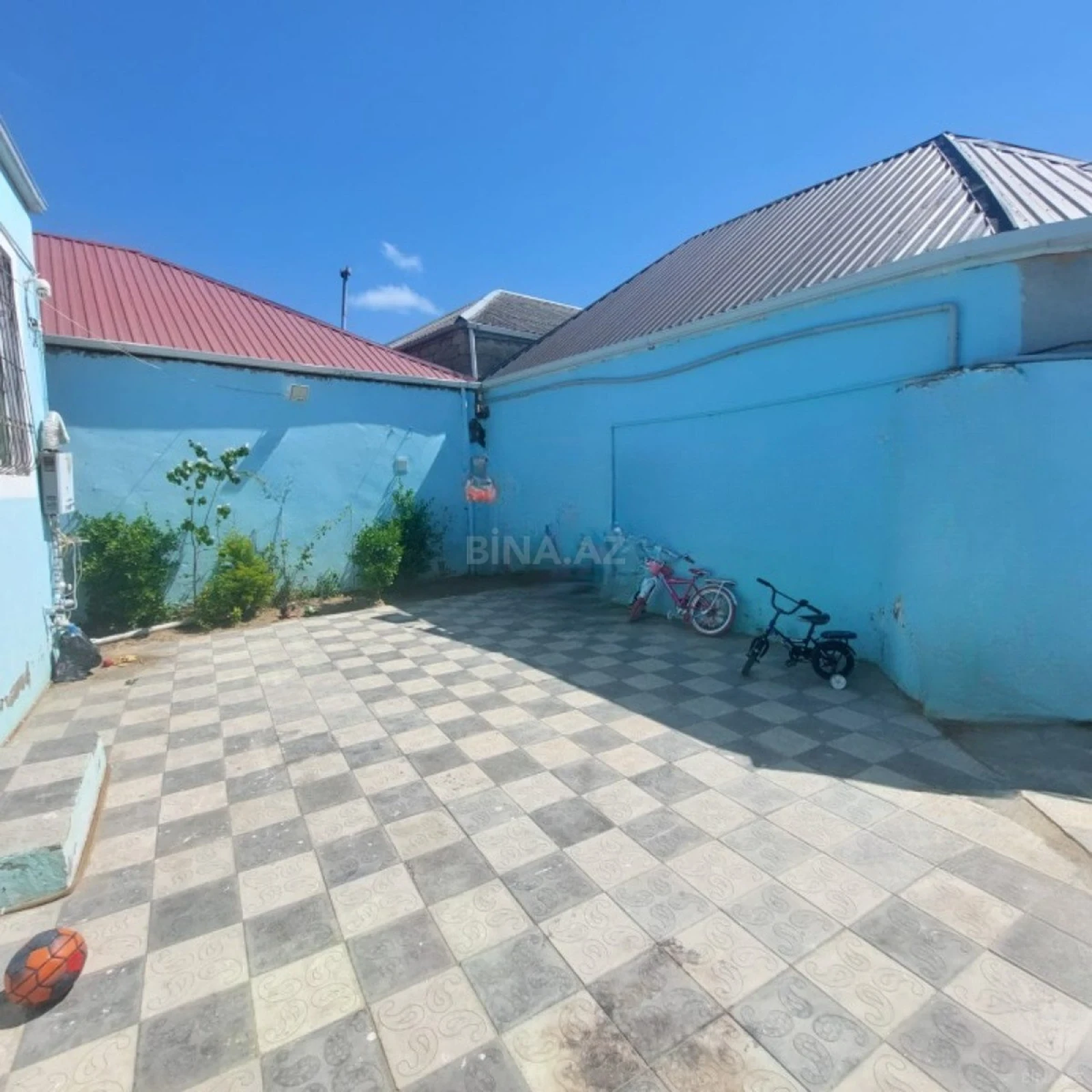 Satılır 3 otaqlı həyət evi 100 m²