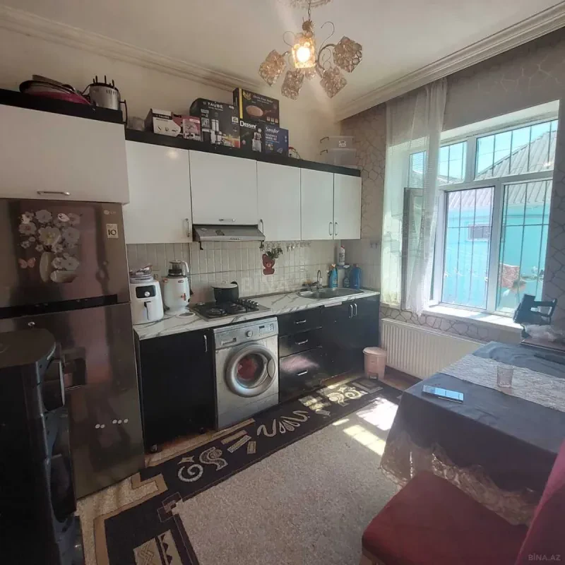 Satılır 3 otaqlı həyət evi 100 m²