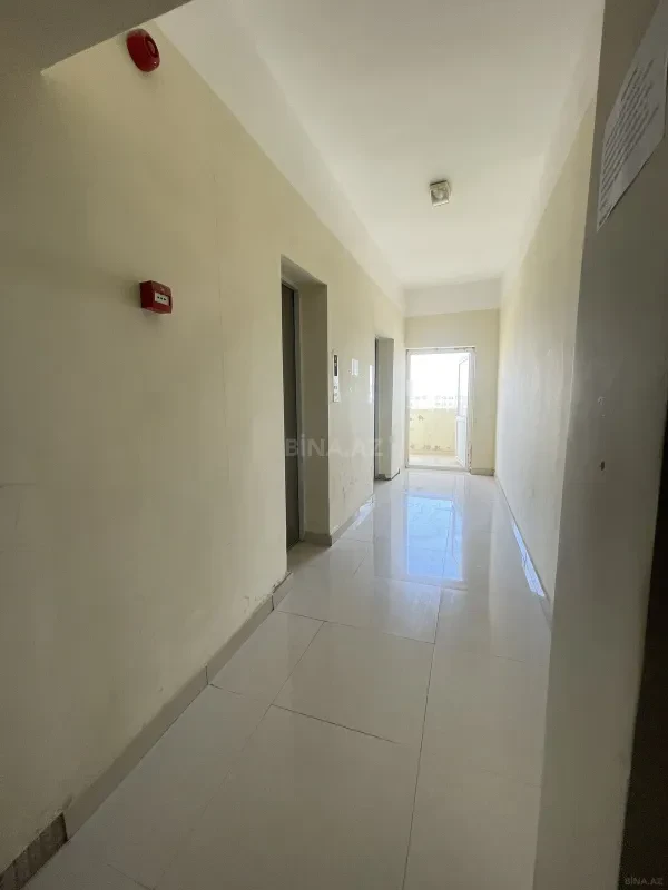 Satılır 4 otaqlı mənzil 177 m²