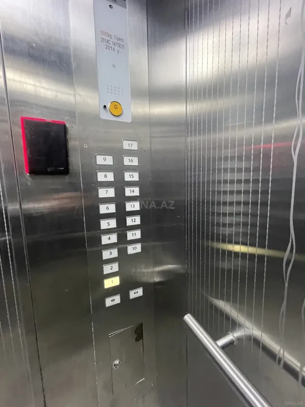 Satılır 4 otaqlı mənzil 177 m²