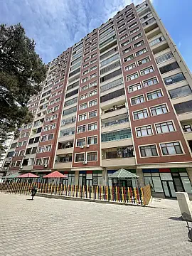 Satılır 4 otaqlı mənzil 177 m² — Bakı 4 otaq 177.00 m²