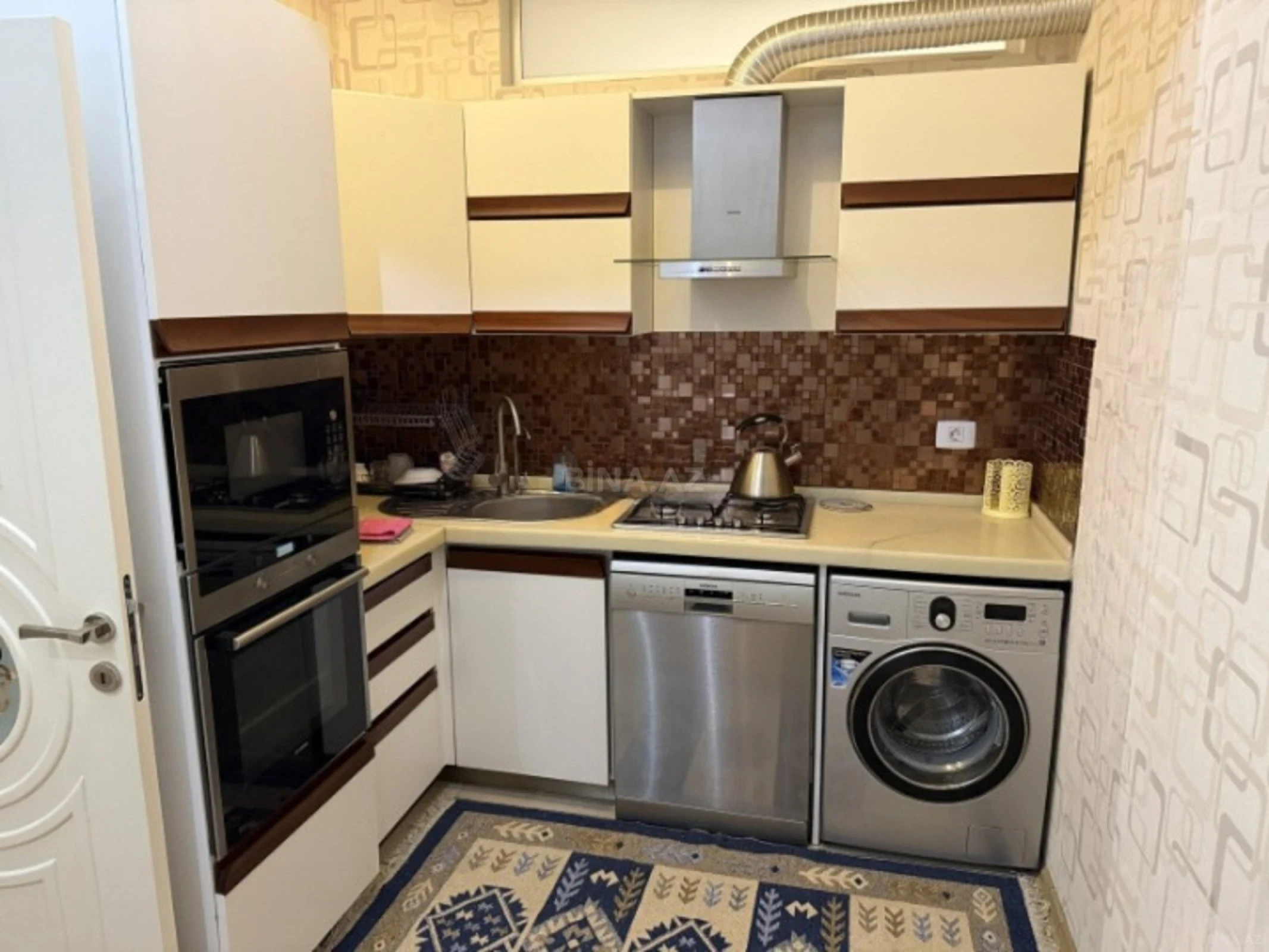 Kirayə verilir 4 otaqlı mənzil 120 m²