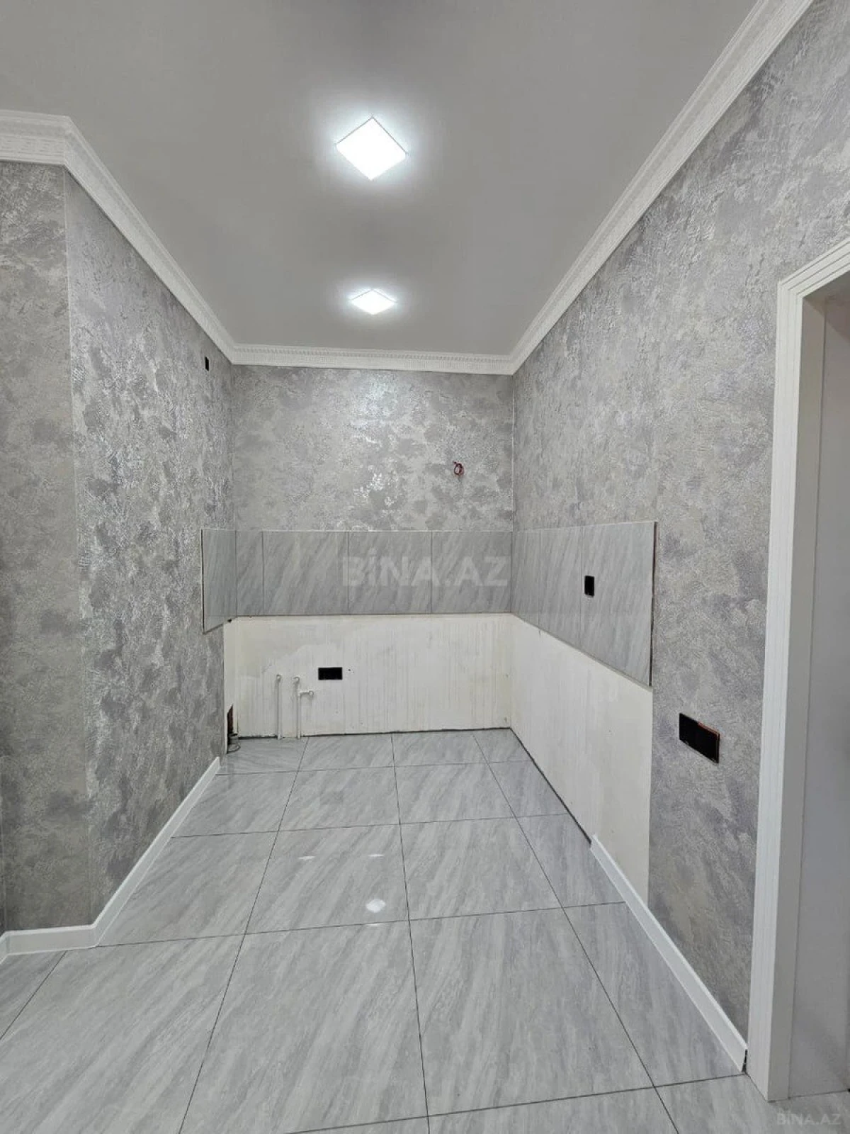 Satılır 2 otaqlı mənzil 58 m²
