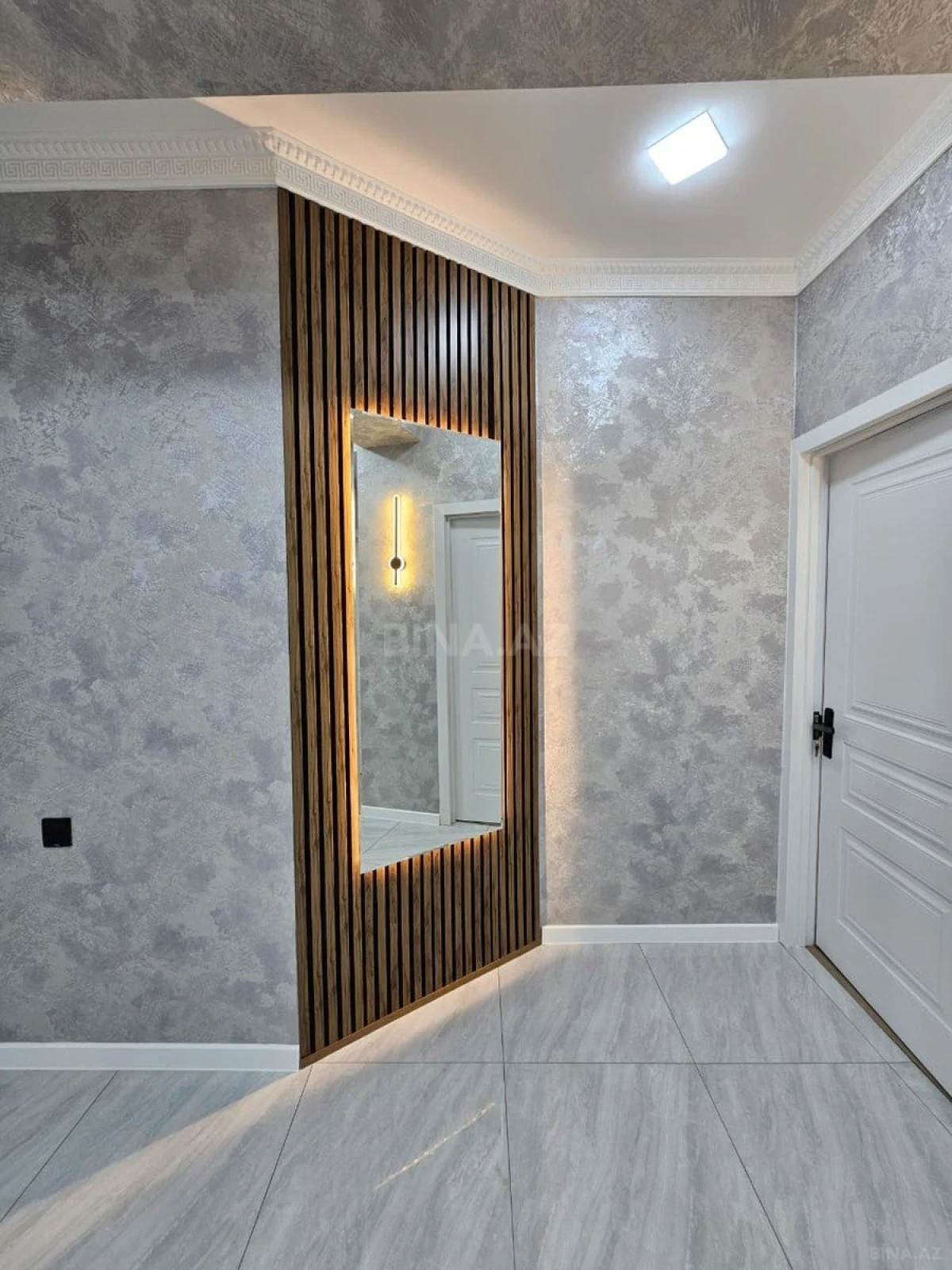 Satılır 2 otaqlı mənzil 58 m²