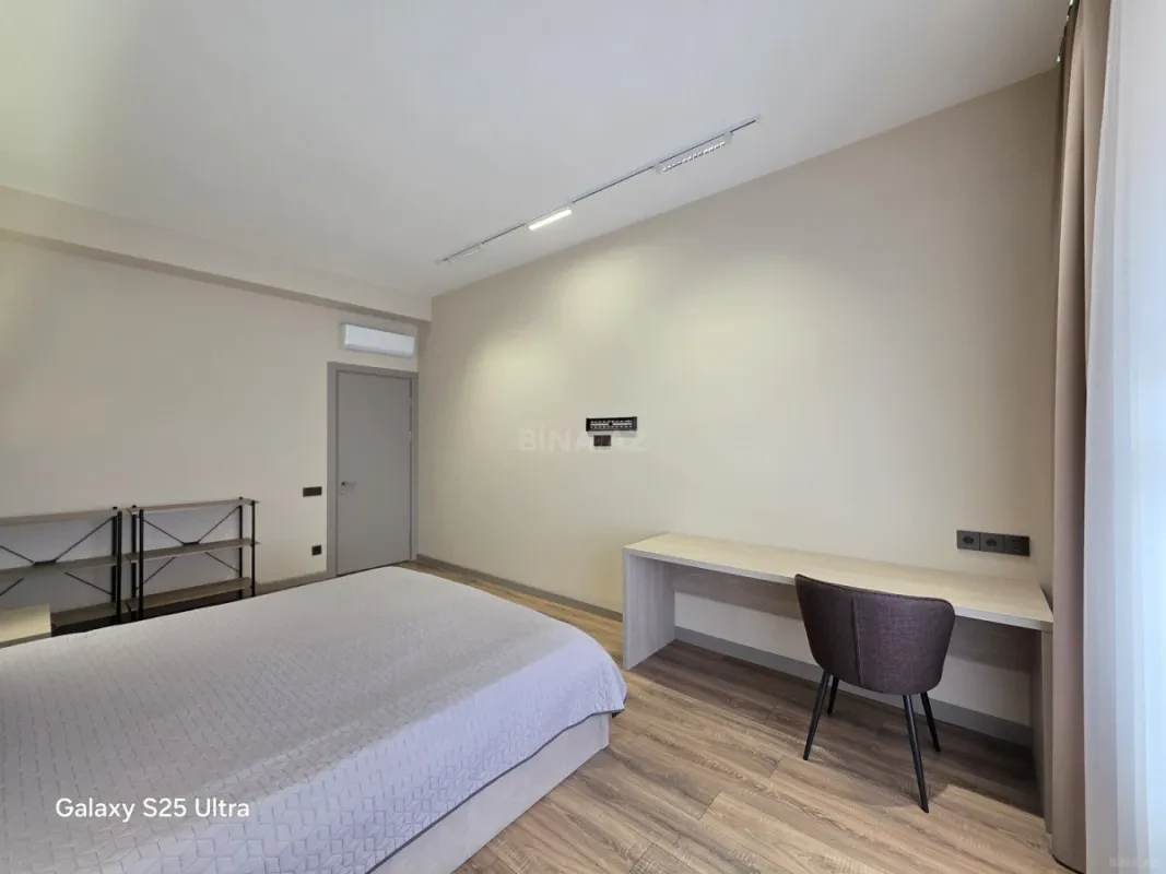 Kirayə verilir 2 otaqlı mənzil 90 m²