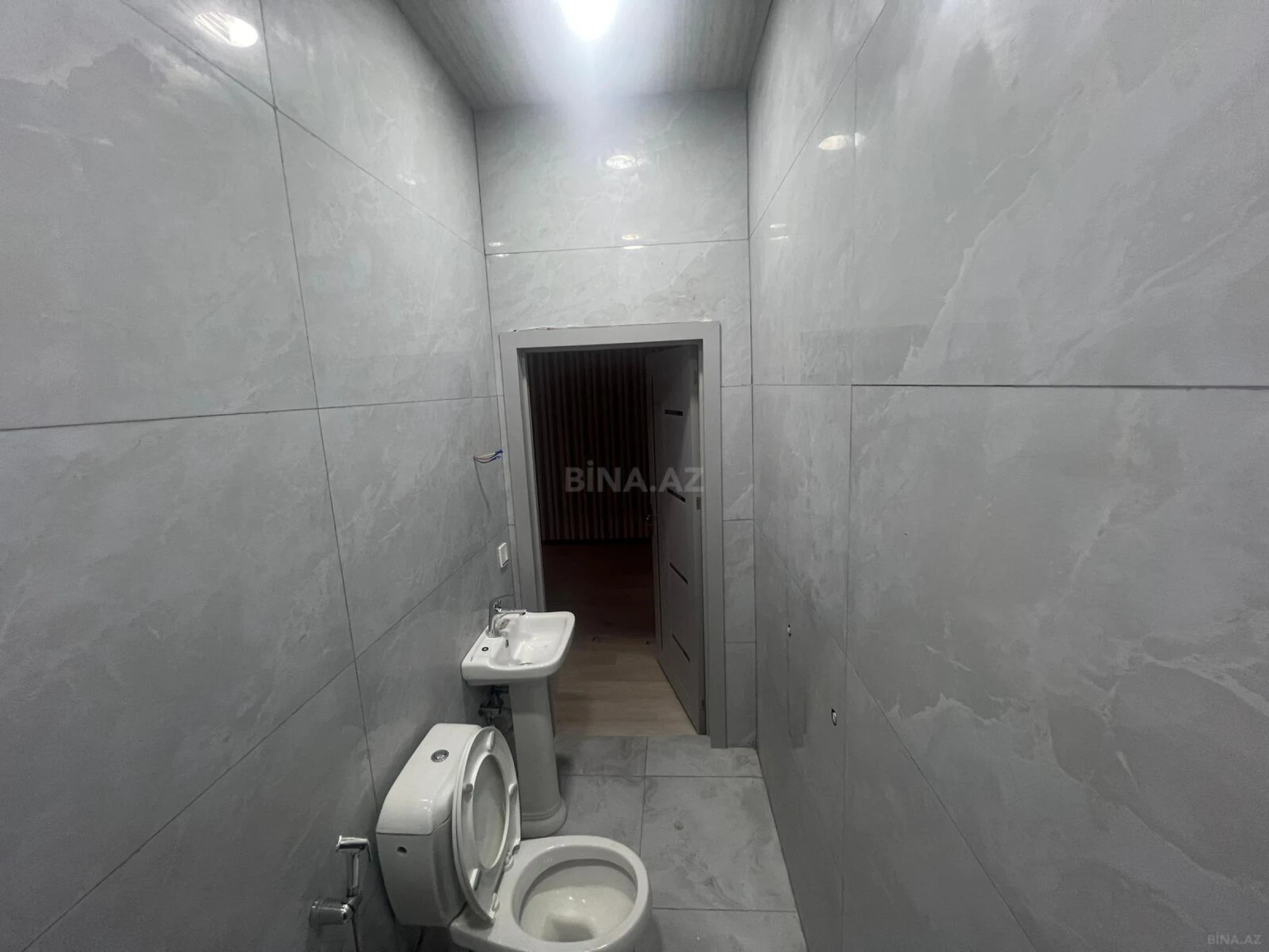 Satılır 2 otaqlı mənzil 51 m²