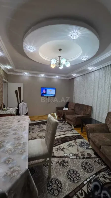 Satılır 4 otaqlı mənzil 138 m²