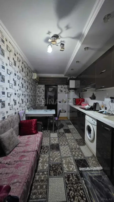 Satılır 4 otaqlı mənzil 138 m²