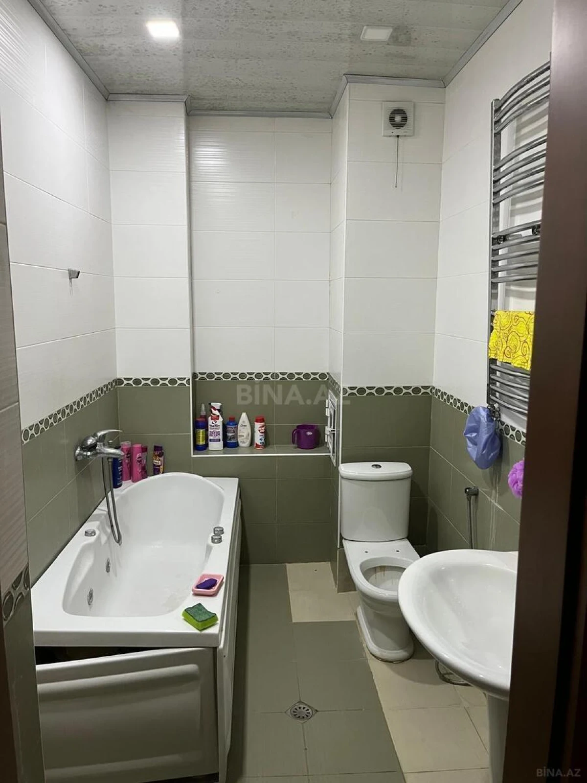 Kirayə verilir 2 otaqlı mənzil 85 m²