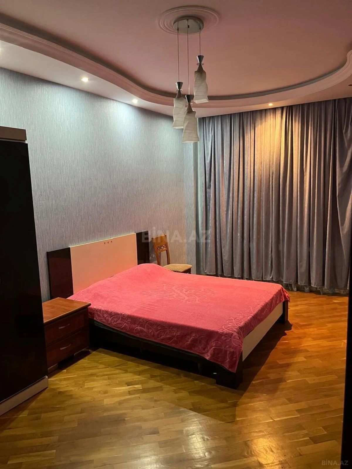 Kirayə verilir 2 otaqlı mənzil 85 m²