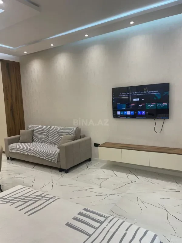 Kirayə verilir 1 otaqlı mənzil 67 m²