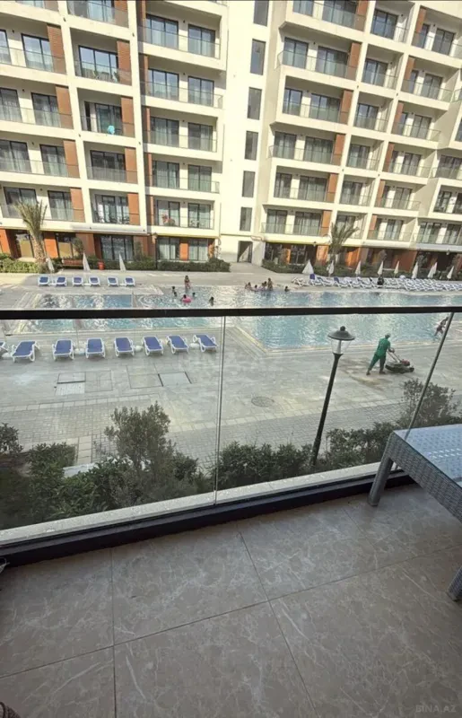Kirayə verilir 1 otaqlı mənzil 67 m²