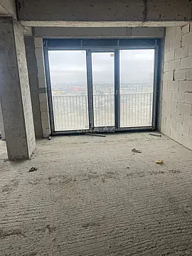 Satılır 3 otaqlı mənzil 130 m²