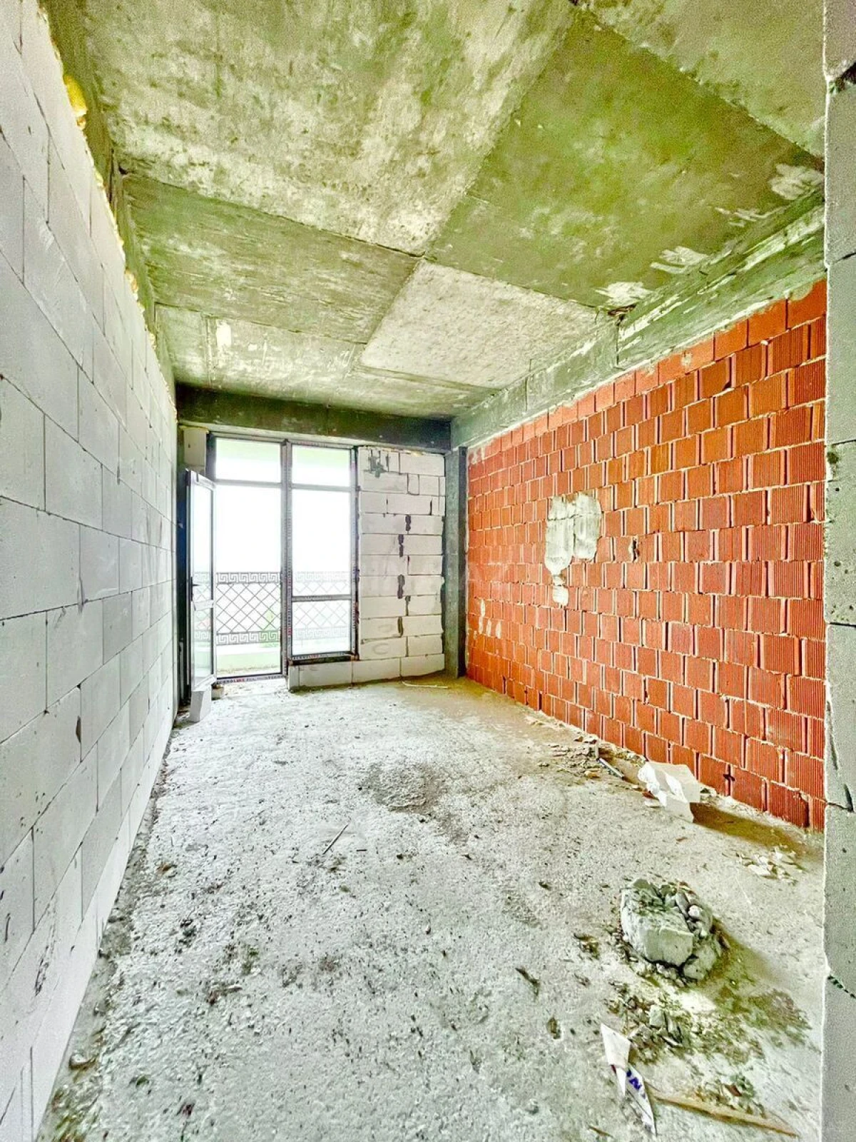 Satılır 3 otaqlı mənzil 127 m²