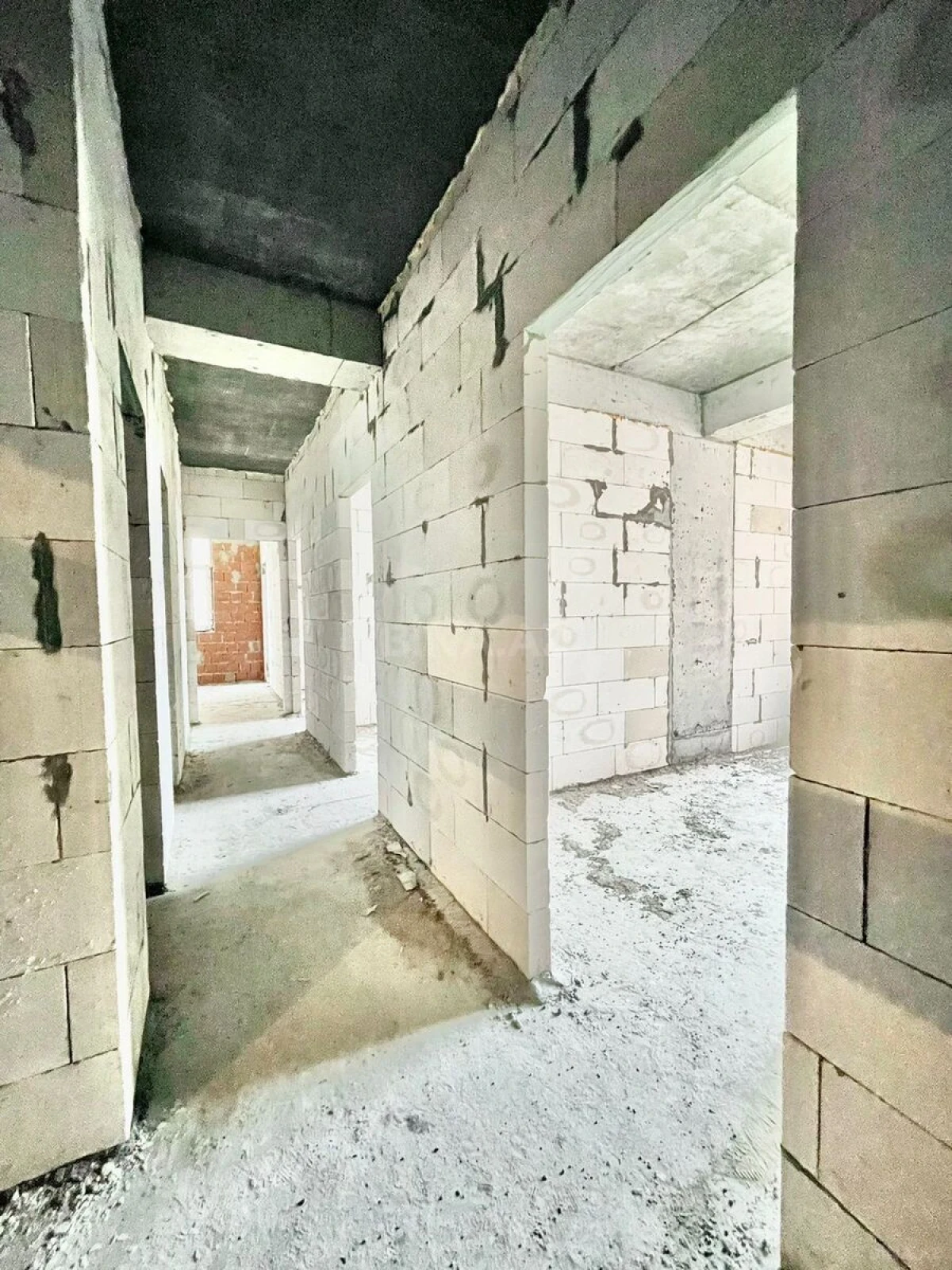 Satılır 3 otaqlı mənzil 127 m²