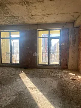 Satılır 2 otaqlı mənzil 97 m²