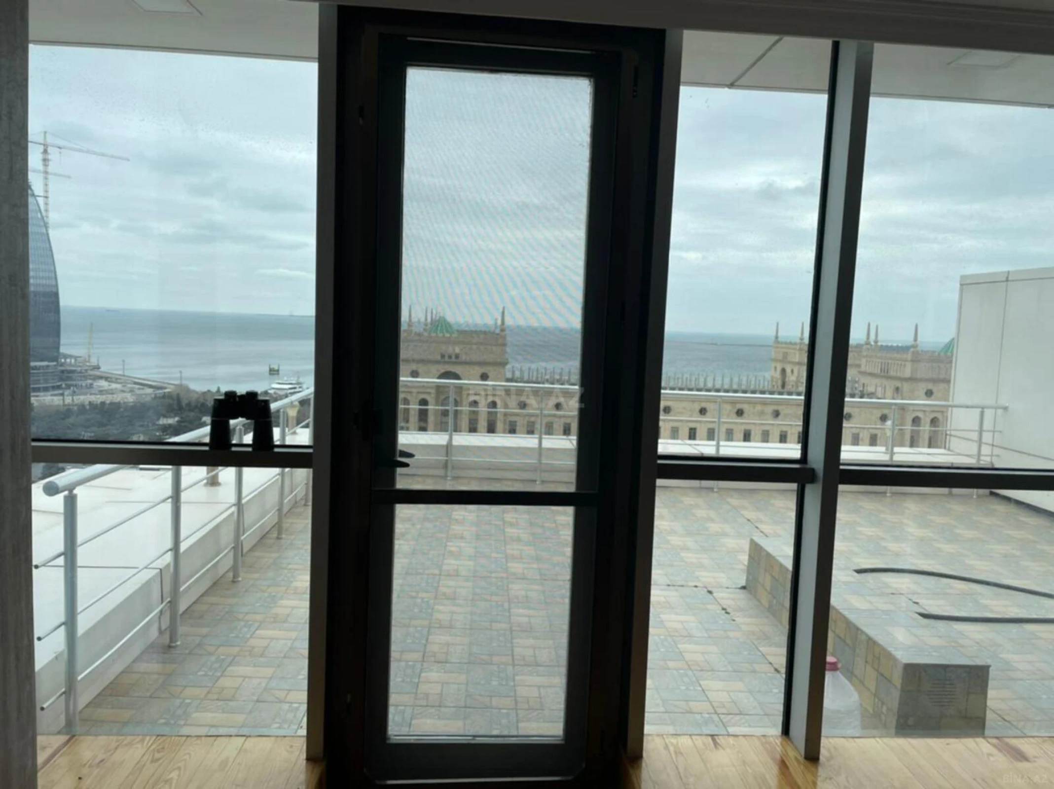 Kirayə verilir 2 otaqlı mənzil 55 m²