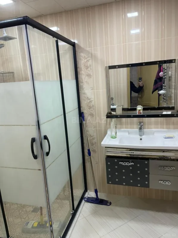 Kirayə verilir 2 otaqlı mənzil 55 m²