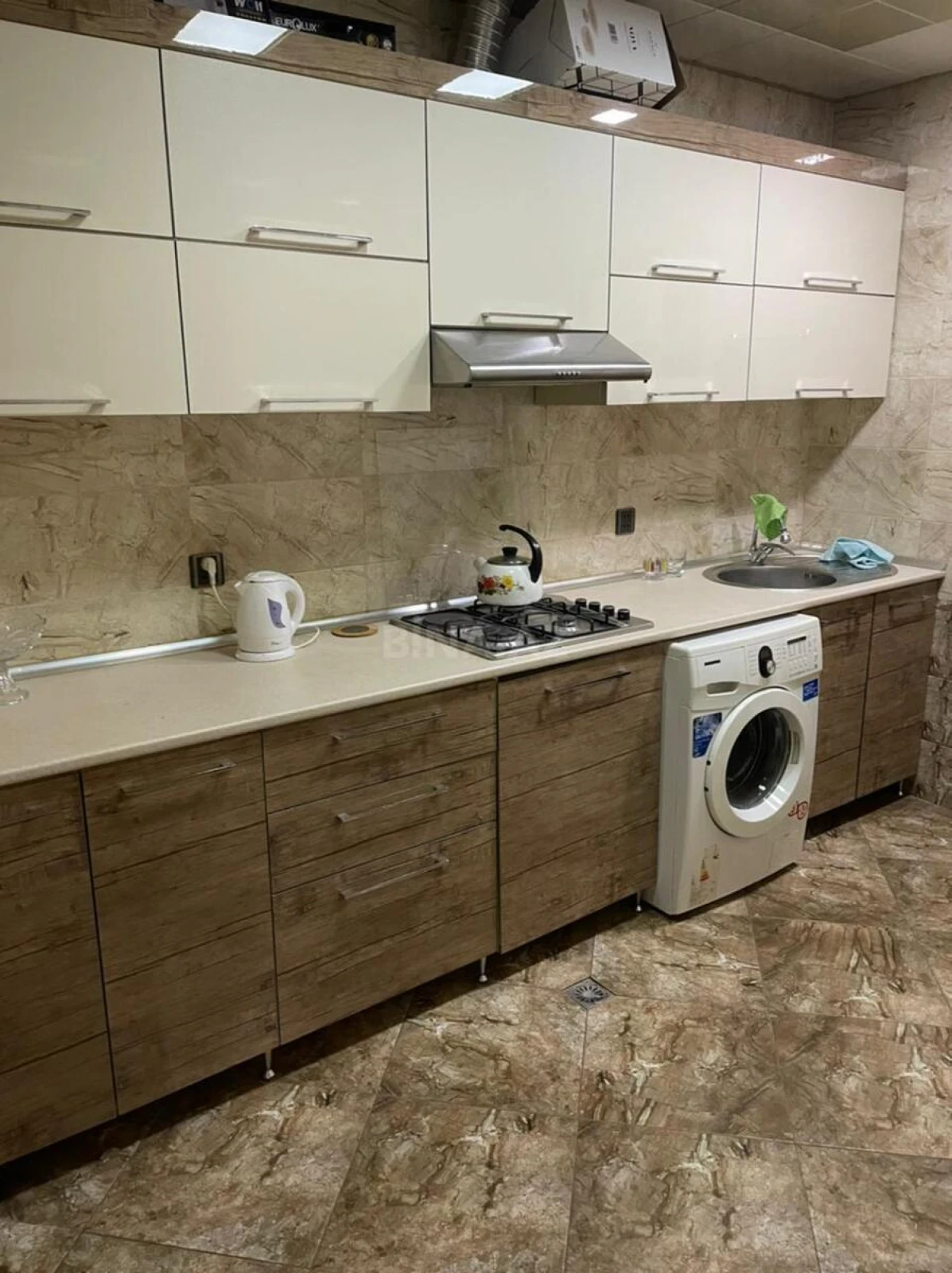 Kirayə verilir 2 otaqlı mənzil 55 m²