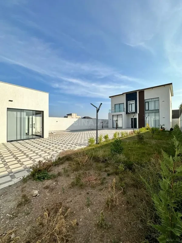 Satılır 6 otaqlı həyət evi 370 m²