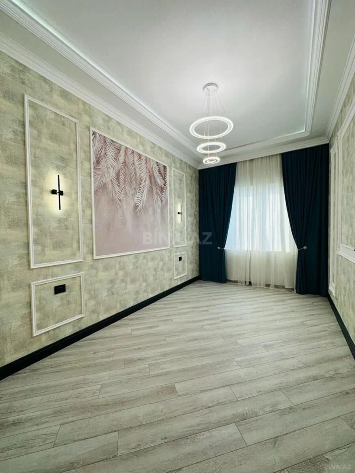 Satılır 6 otaqlı həyət evi 370 m²