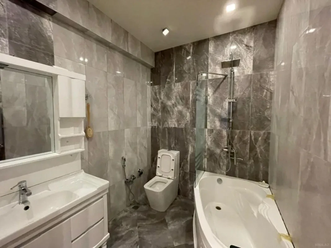 Kirayə verilir 2 otaqlı mənzil 87 m²