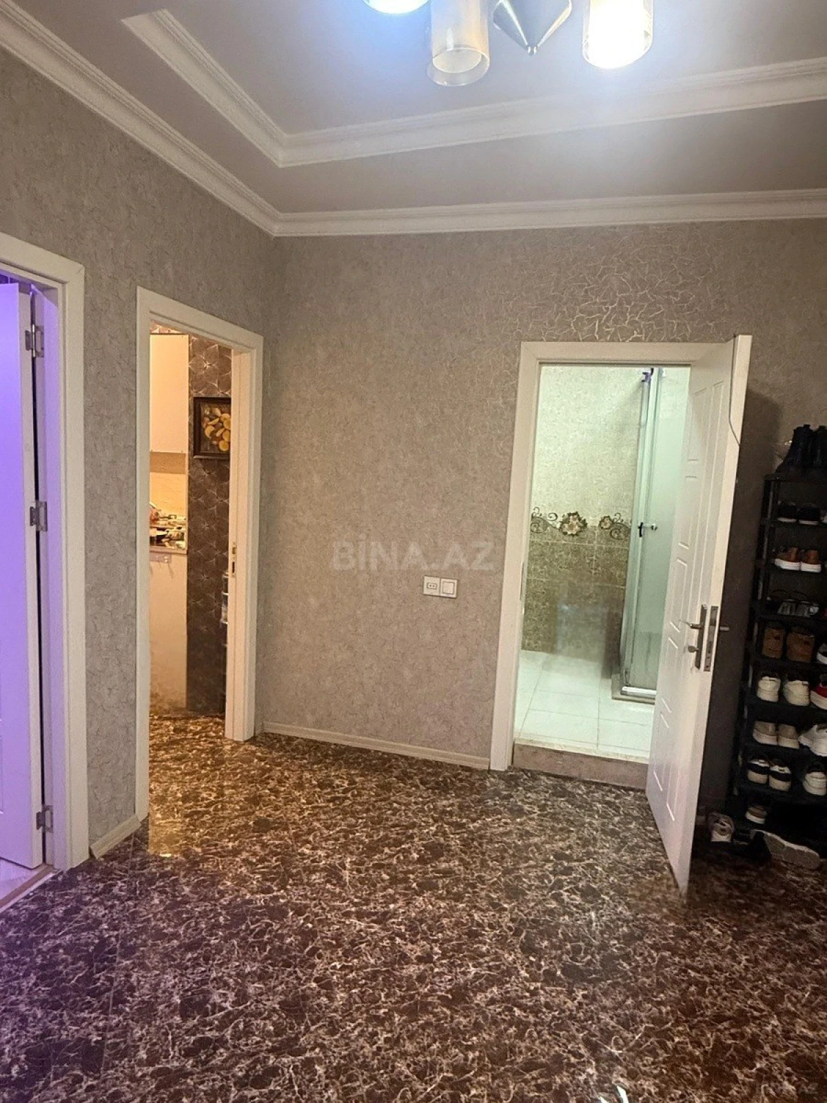 Kirayə verilir 2 otaqlı mənzil 65 m²