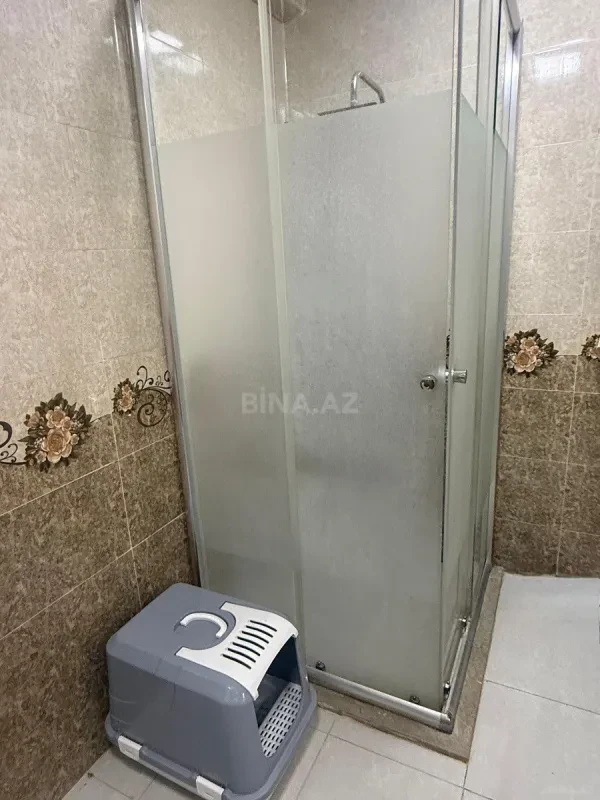 Kirayə verilir 2 otaqlı mənzil 65 m²