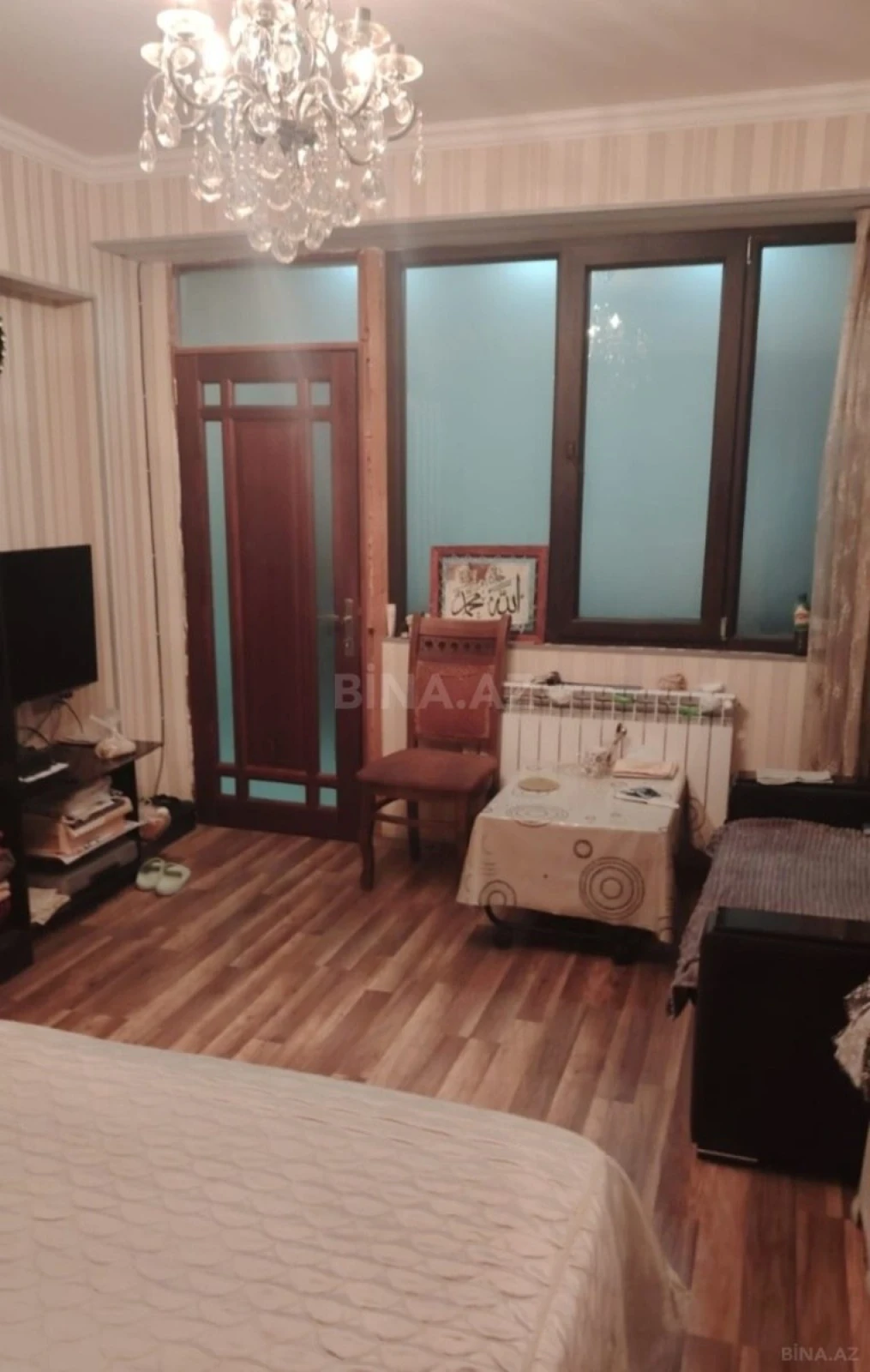 Satılır 4 otaqlı mənzil 121 m²