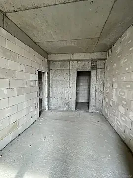 Satılır 4 otaqlı mənzil 175 m²
