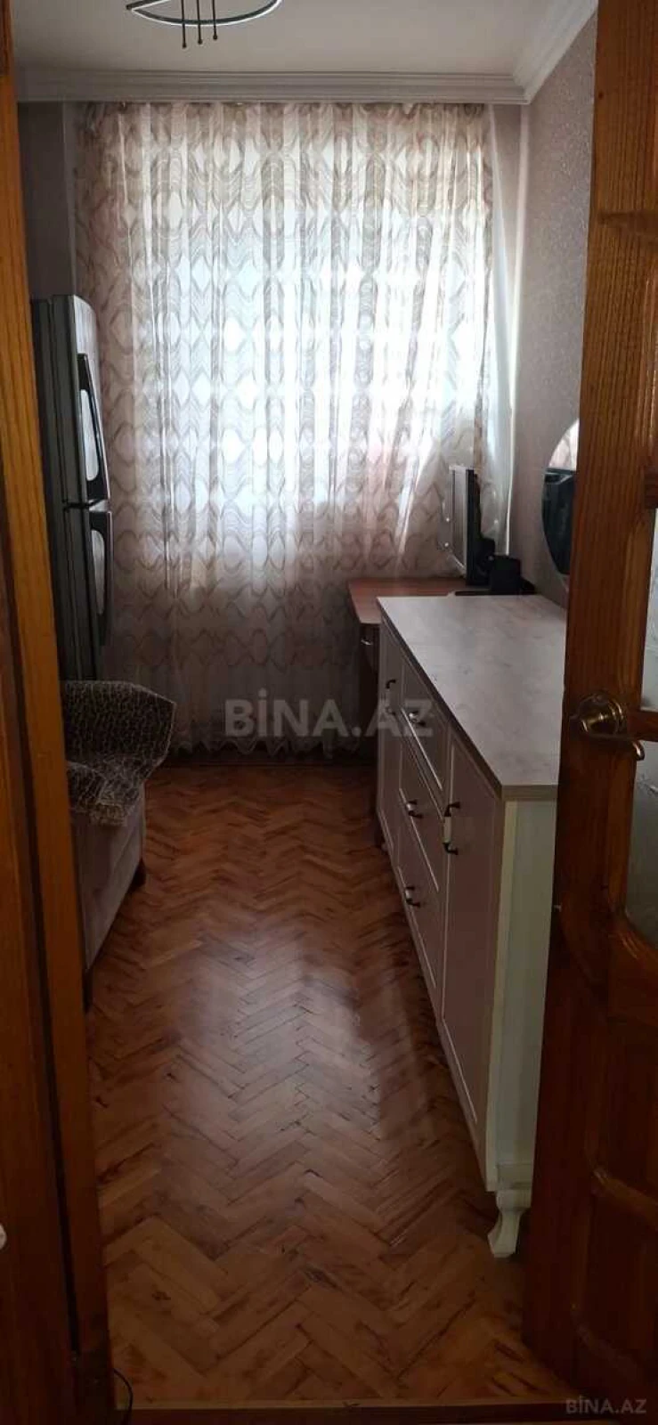 Satılır 4 otaqlı mənzil 90 m²