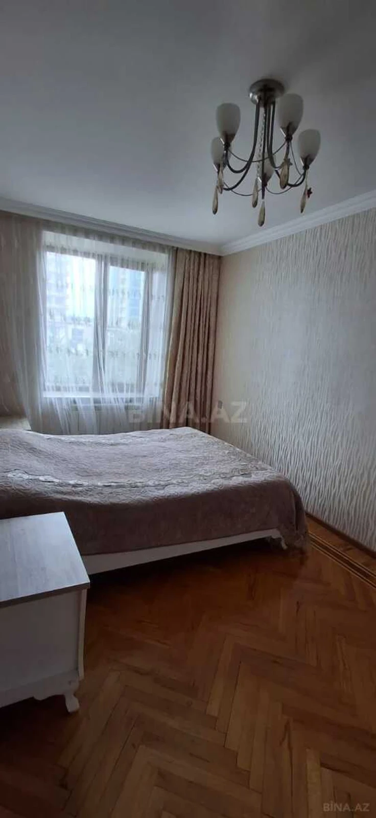 Satılır 4 otaqlı mənzil 90 m²