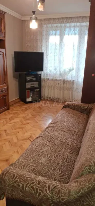 Satılır 4 otaqlı mənzil 90 m²