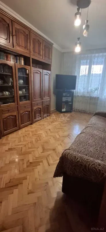 Satılır 4 otaqlı mənzil 90 m²