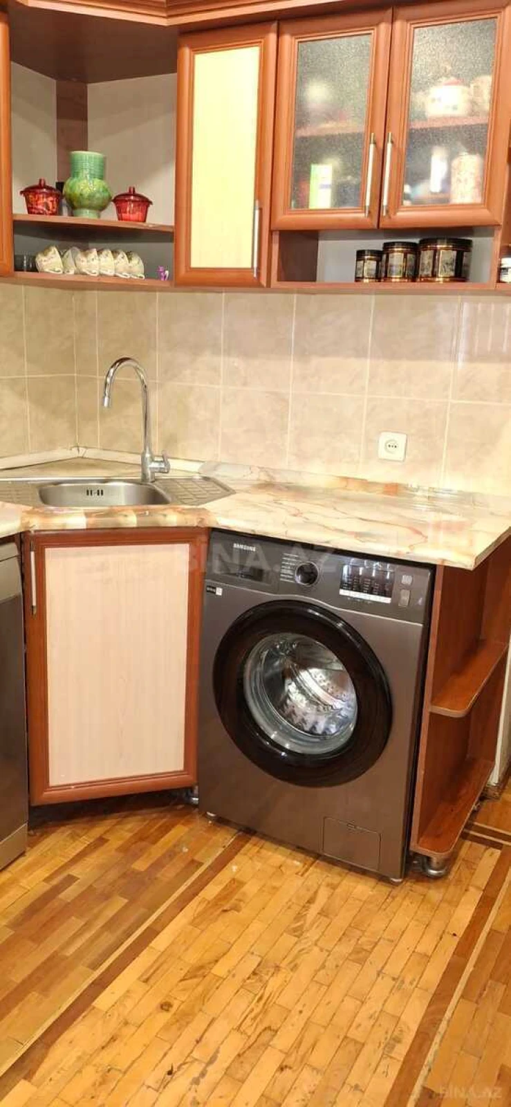 Satılır 4 otaqlı mənzil 90 m²