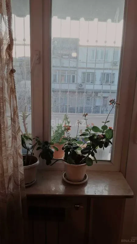 Satılır 4 otaqlı mənzil 90 m²