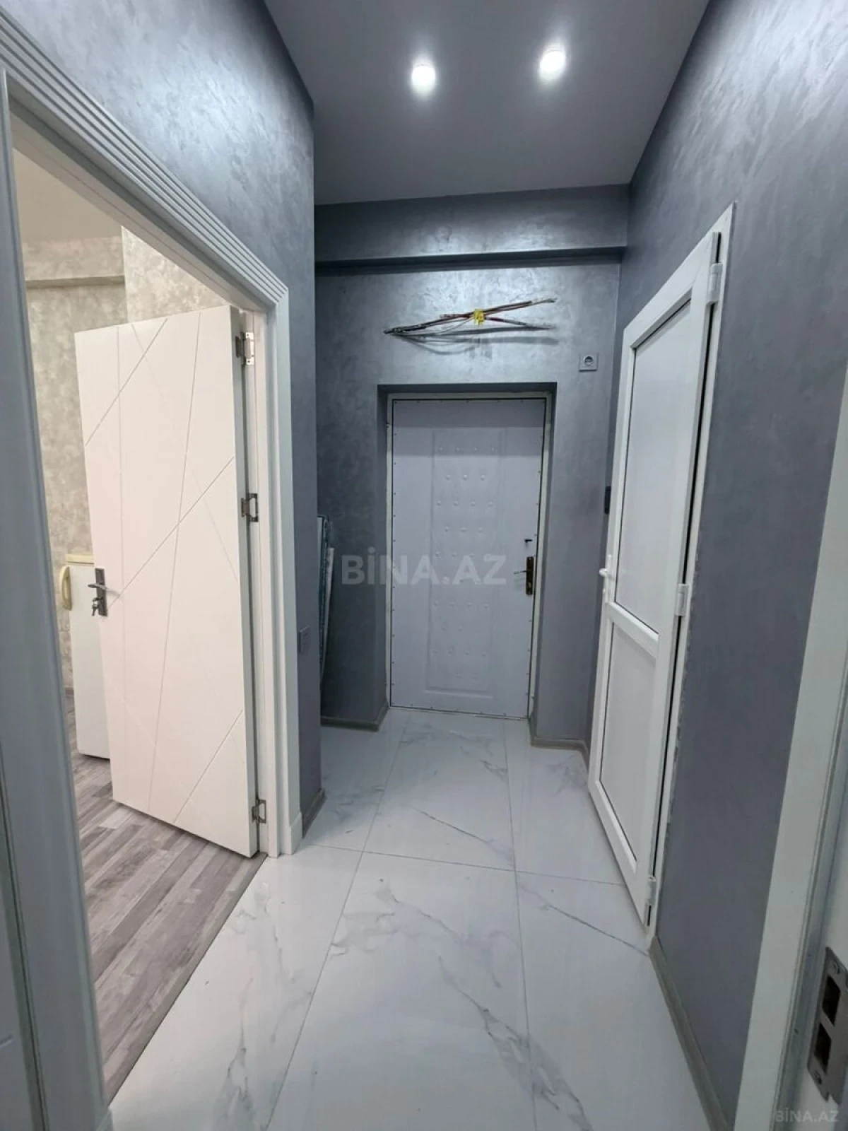 Satılır 2 otaqlı mənzil 54 m²