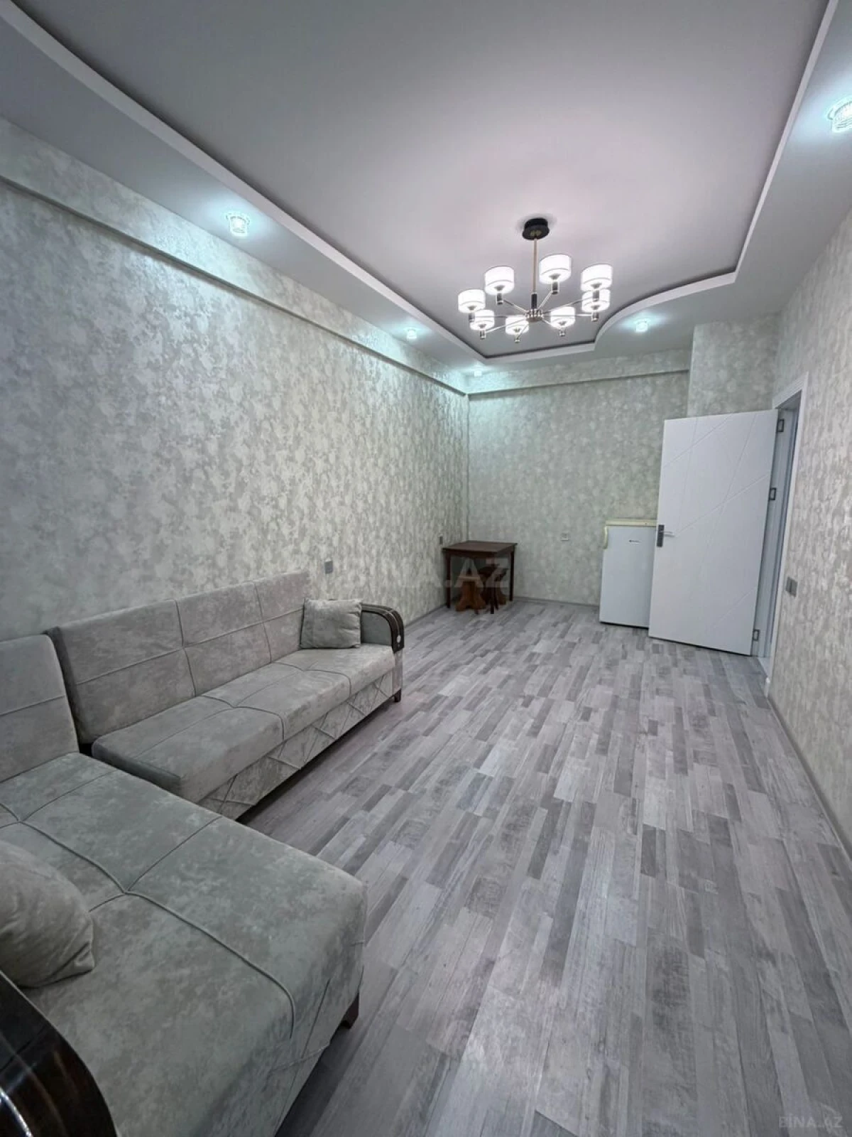 Satılır 2 otaqlı mənzil 54 m²