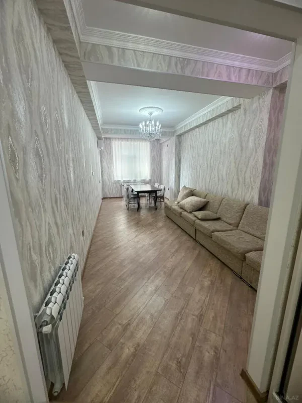 Kirayə verilir 2 otaqlı mənzil 80 m²