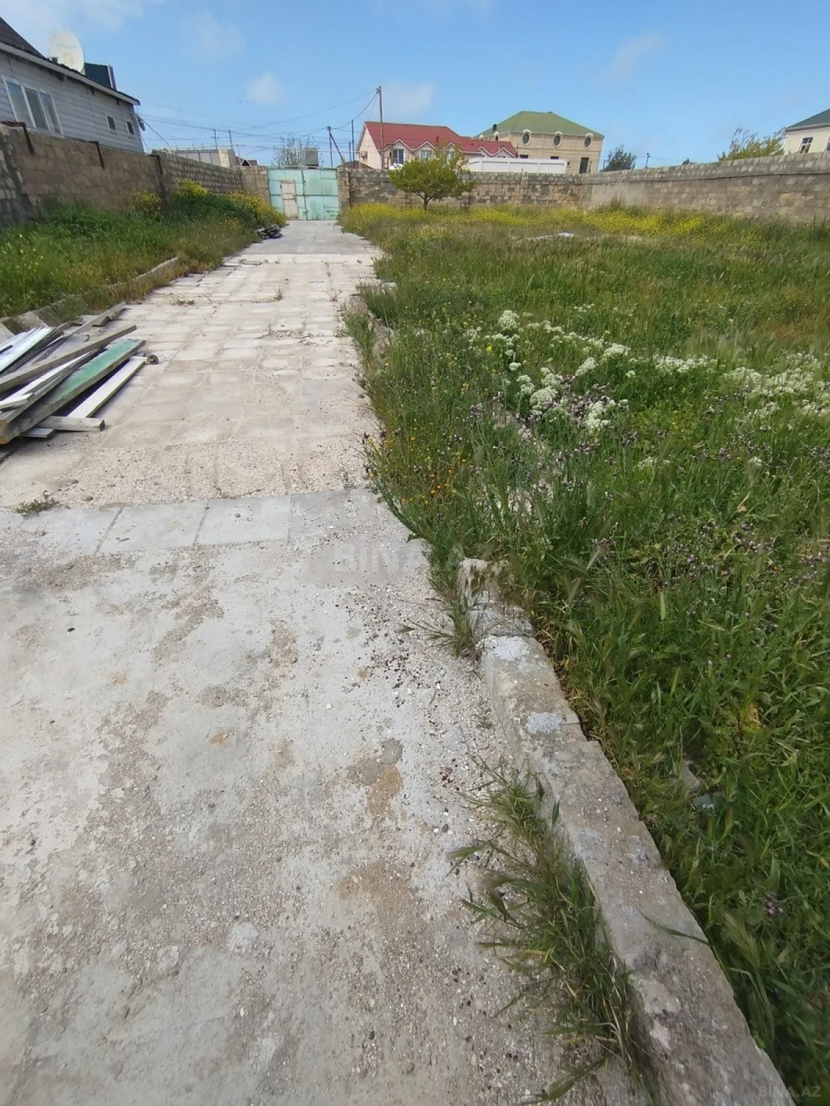 Satılır torpaq sahəsi 8 m²