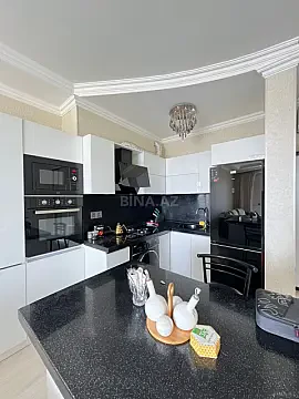 Kirayə verilir 2 otaqlı mənzil 66 m²