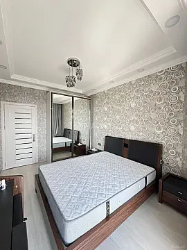 Kirayə verilir 2 otaqlı mənzil 66 m²