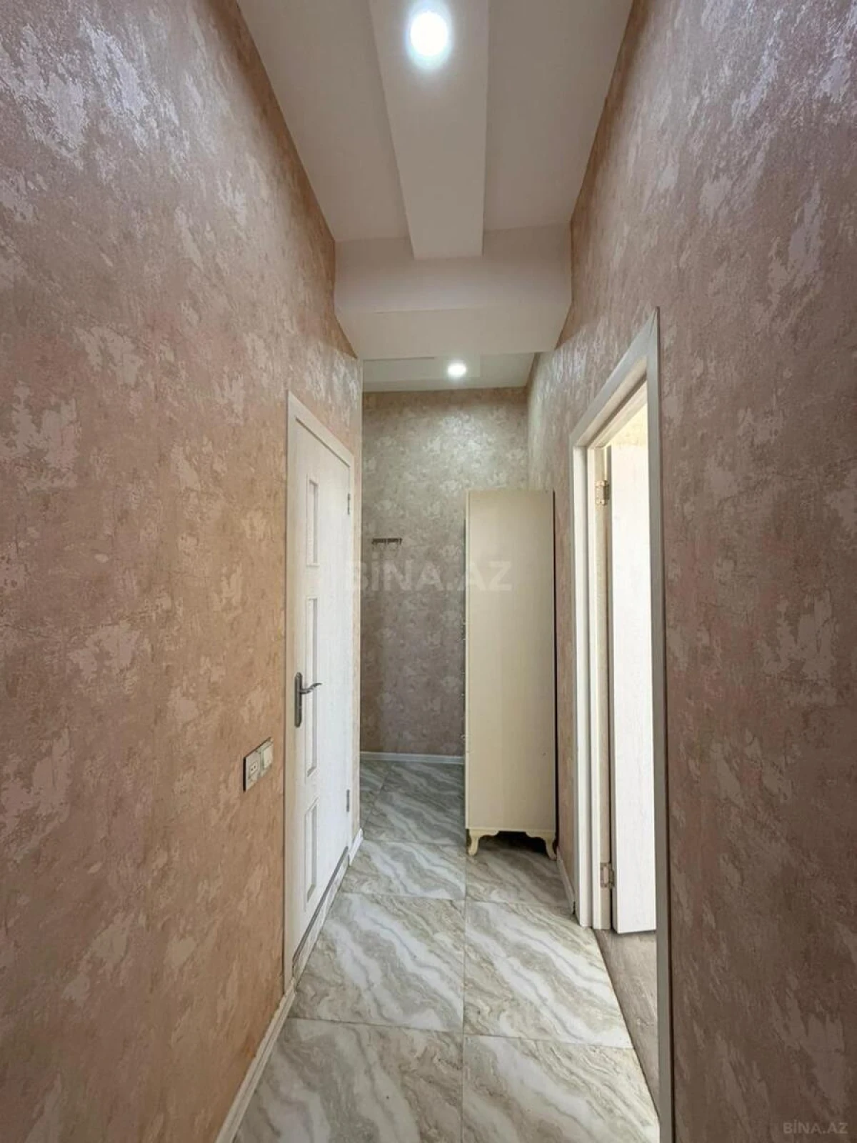 Satılır 2 otaqlı mənzil 45 m²