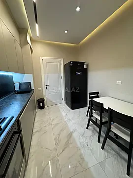 Kirayə verilir 2 otaqlı mənzil 85 m²