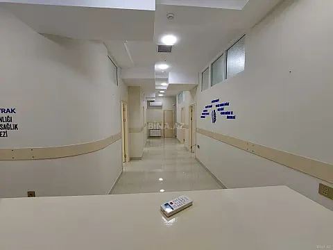 Kirayə verilir 7 otaqlı ofis 170 m²