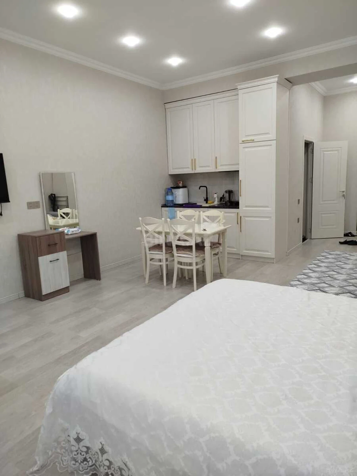 Kirayə verilir 1 otaqlı mənzil 60 m²