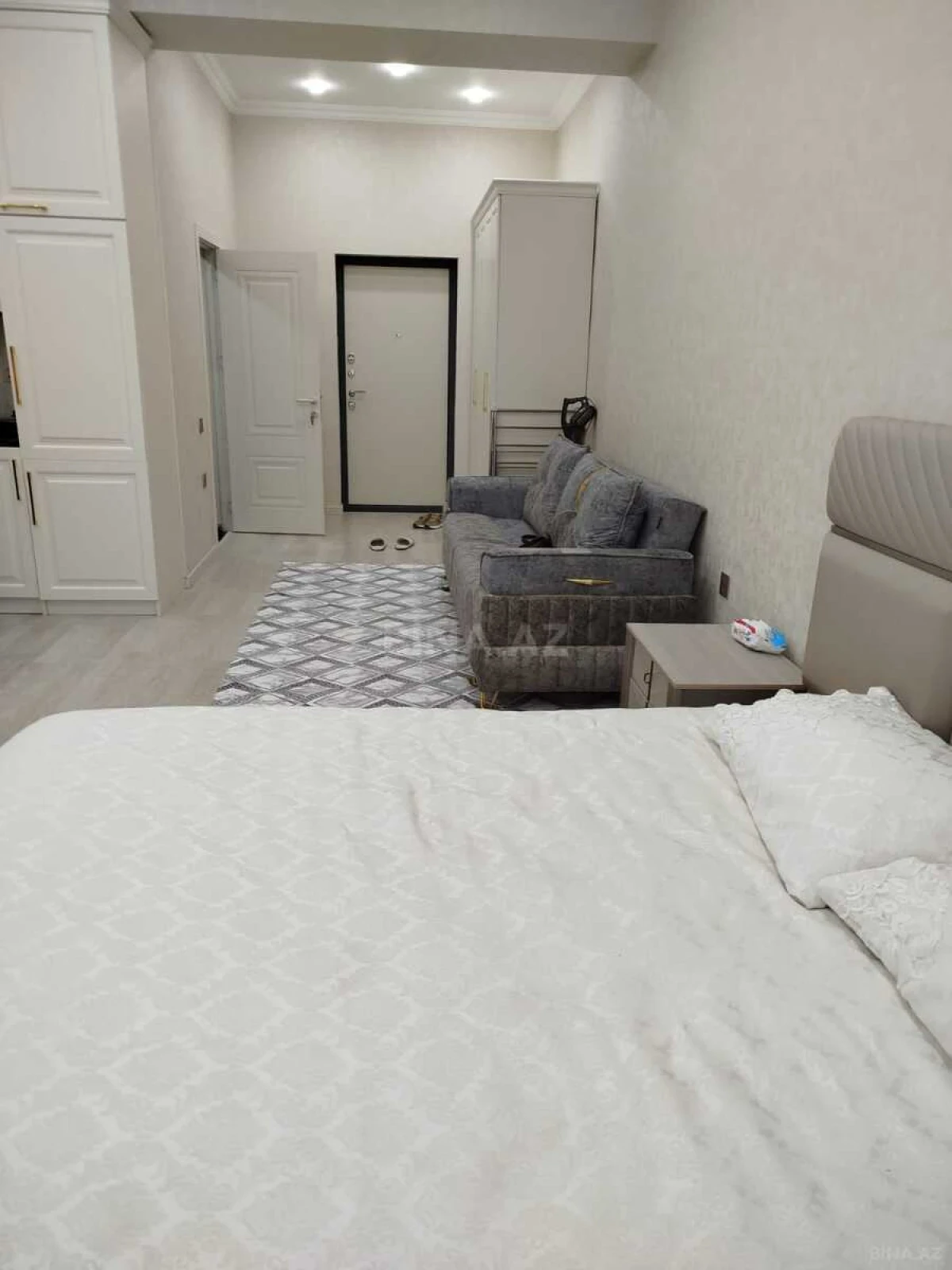 Kirayə verilir 1 otaqlı mənzil 60 m²